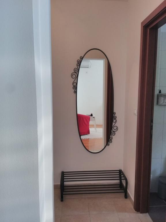 Violet Red Yellow Apartment *